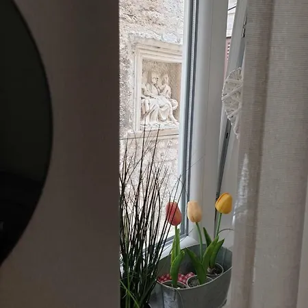 Apartment D&m - An In The Heart Of The Old Town *