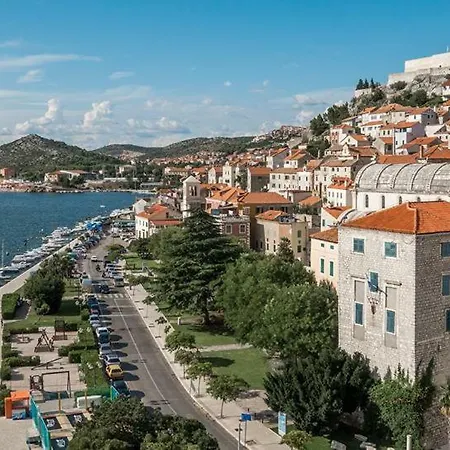 D&m - An In The Heart Of The Old Town