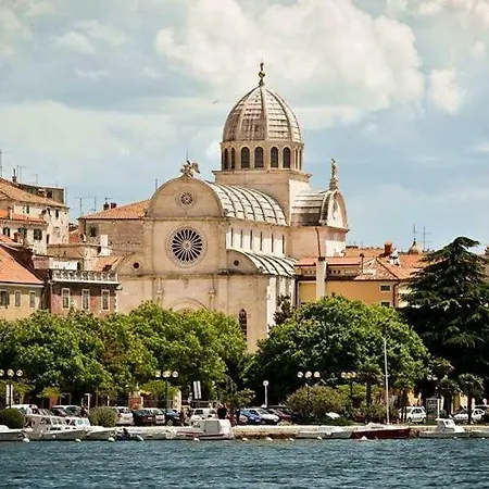 D&m - An In The Heart Of The Old Town Apartment Sibenik